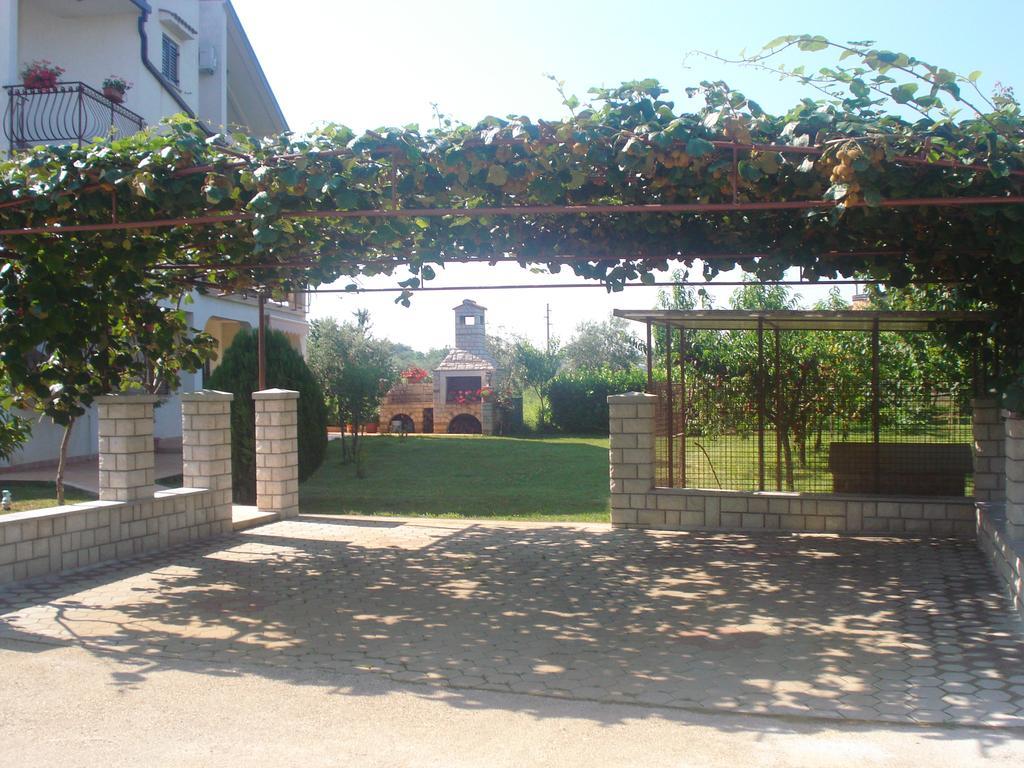 Apartments Jasna Umag Eksteriør billede